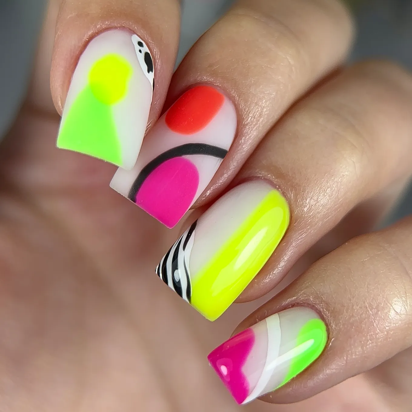 Гель-лак NAILSOFTHEDAY Let's special lime - 245, 10 мл