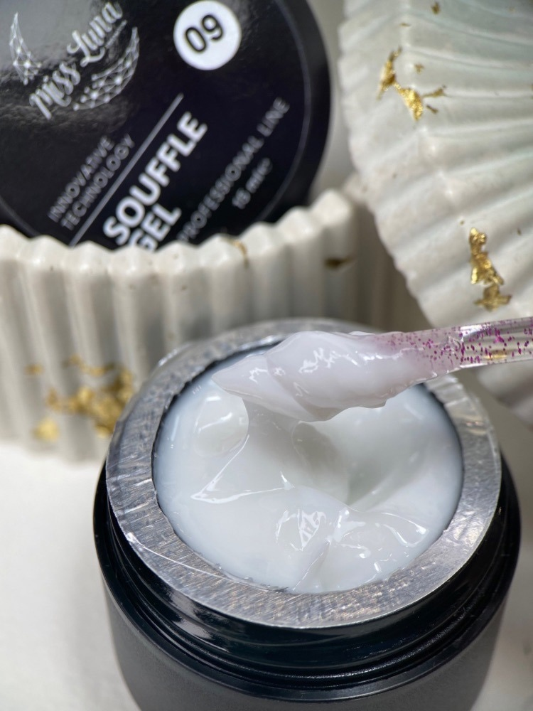 Souffle gel Miss Luna Premium №09, 15 мл