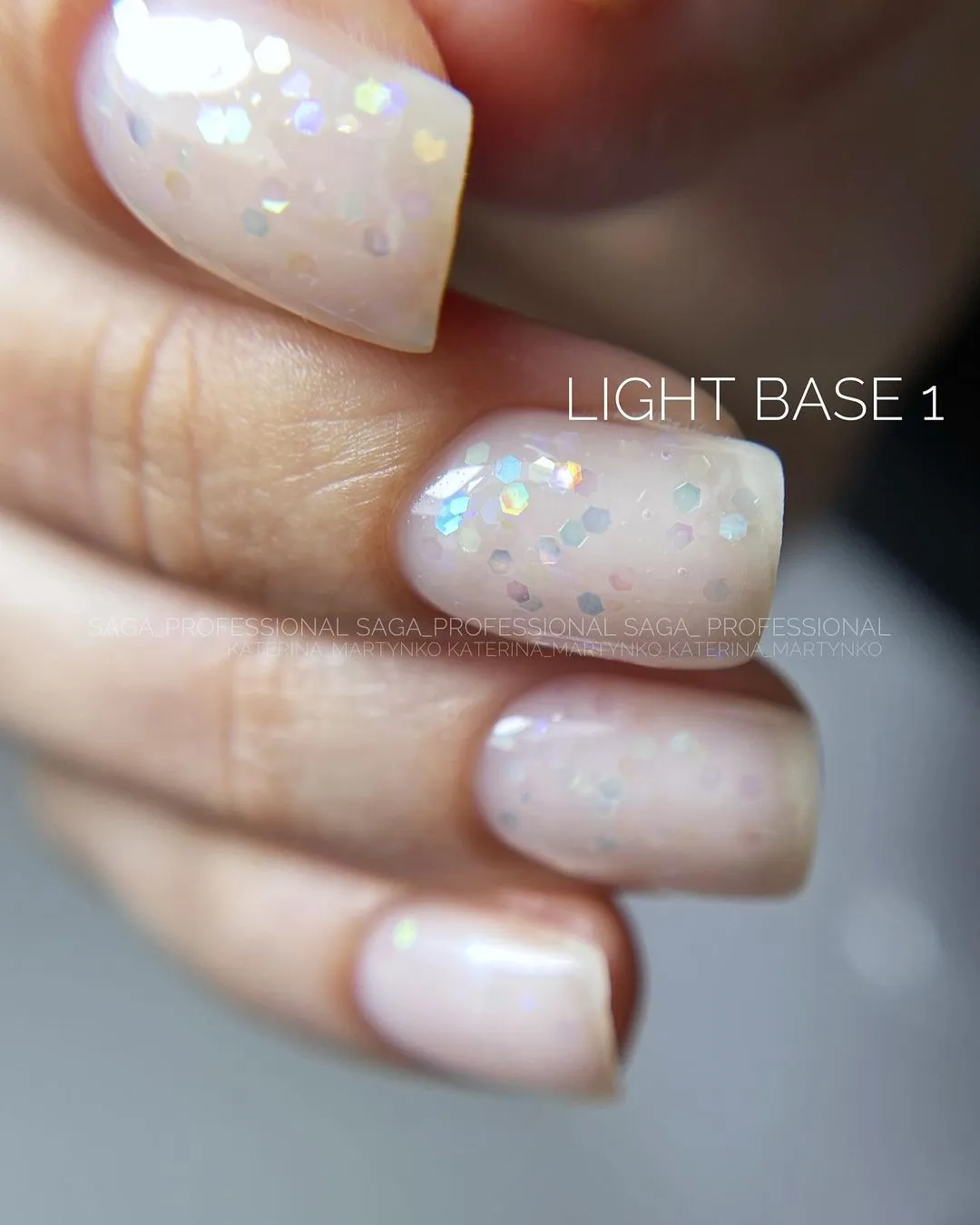 База Saga Professional Light Base №1, 8 мл
