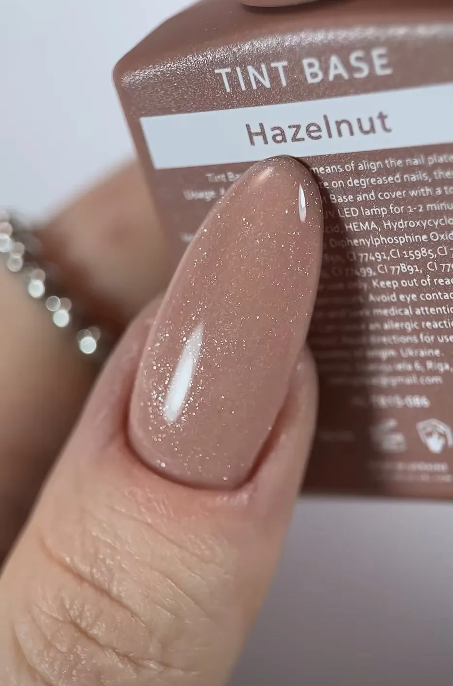 Відтінкова база HELLO TINT BASE HAZELNUT, 15 мл