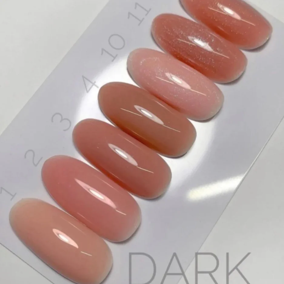 Базове покриття DARK Glitter №10 (світло-рожевий з глітером), 15 мл, з пензлем