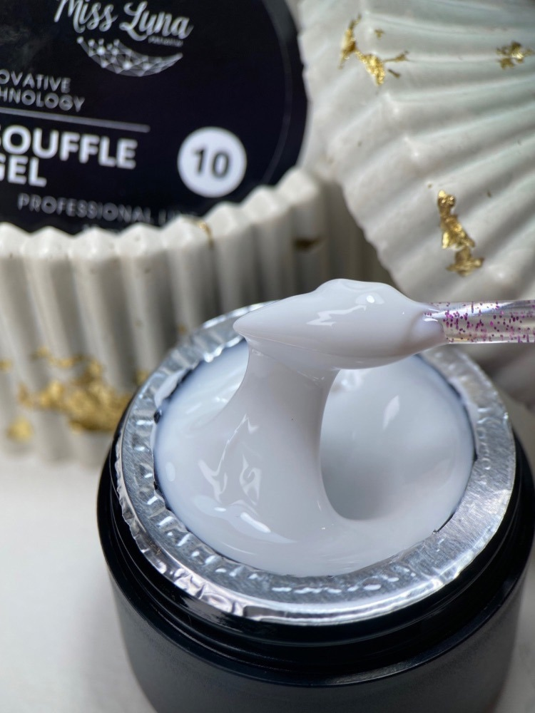 Souffle gel Miss Luna Premium №10, 15 мл