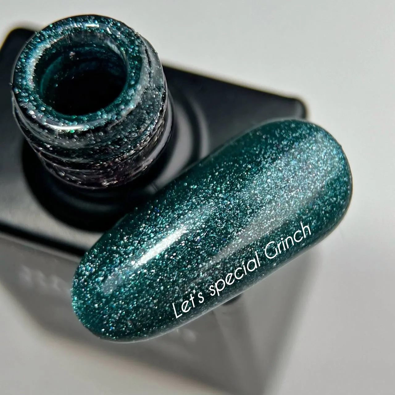 Гель-лак NAILSOFTHENIGHT Grinch-331, 10 мл