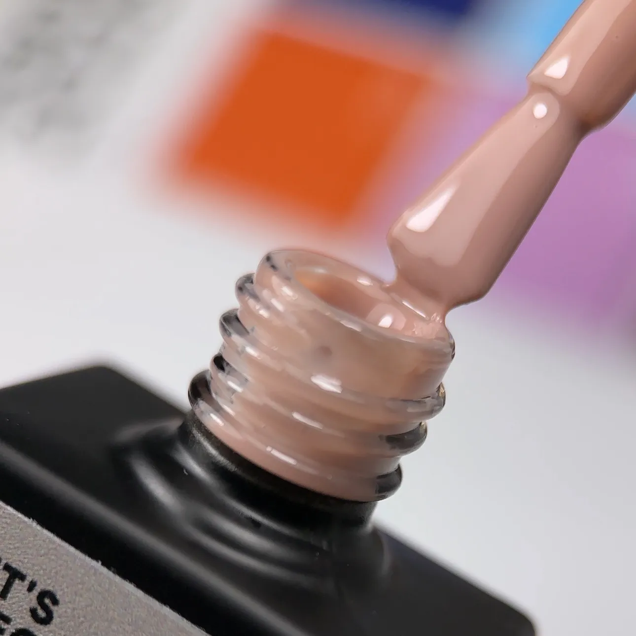гель лак NAILSOFTHEDAY let’s special Pantone2025/01, 10 мл-  теплий бежево-коричневий NEW