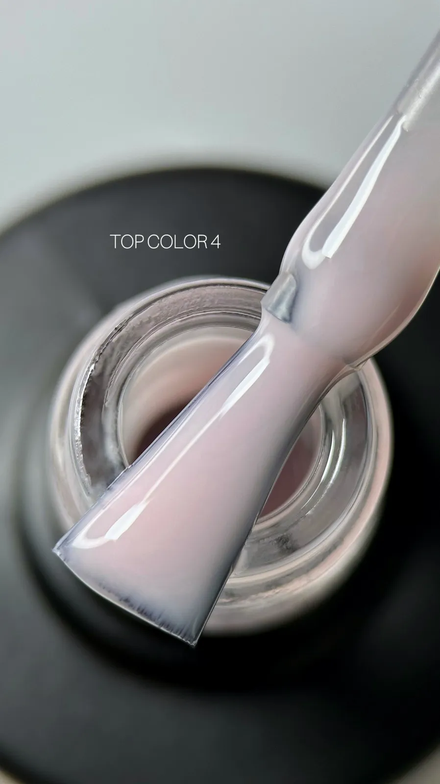 Топ без липкого слоя Saga Professional COLOR №4, 9 мл