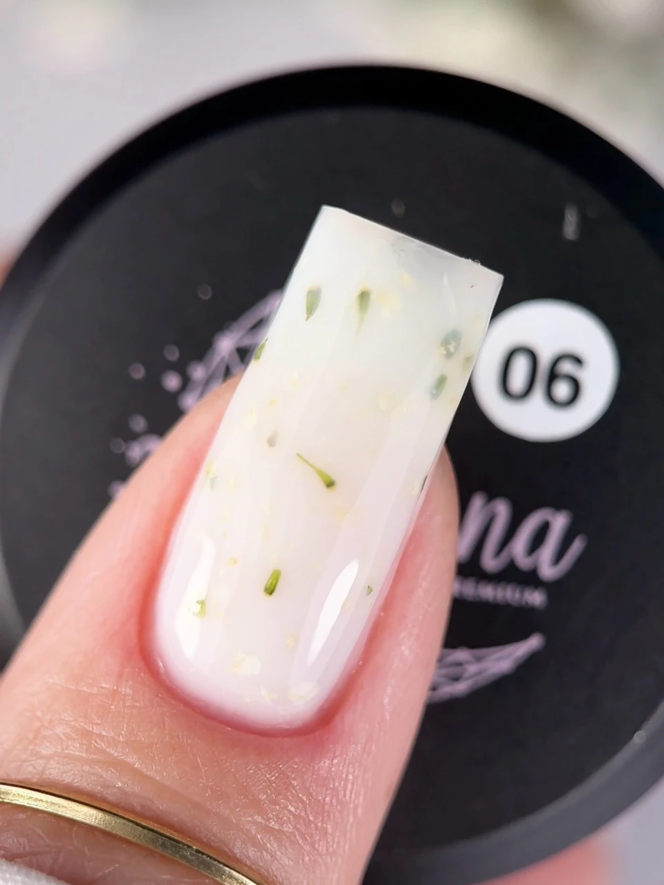 Milk Flower gel, Miss Luna Premium №06, 15 мл