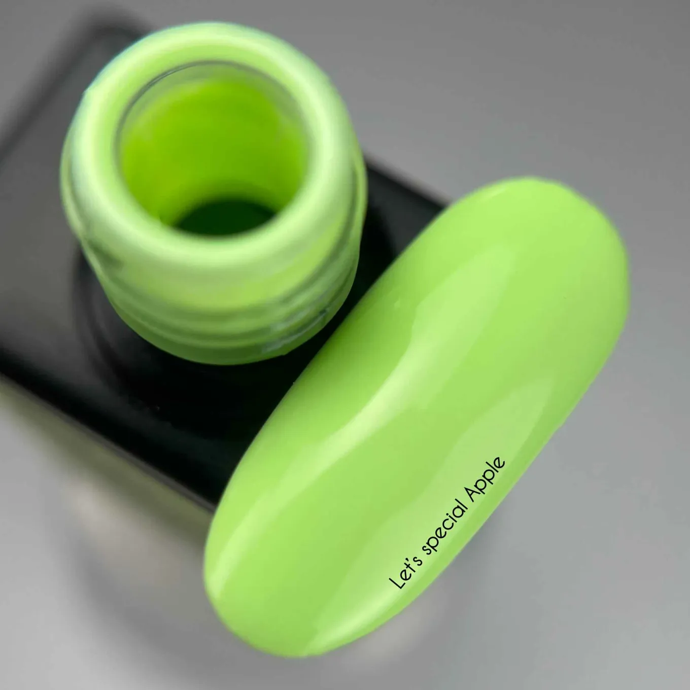 Гель-лак NAILSOFTHEDAY Let's special Apple / 237, 10 мл